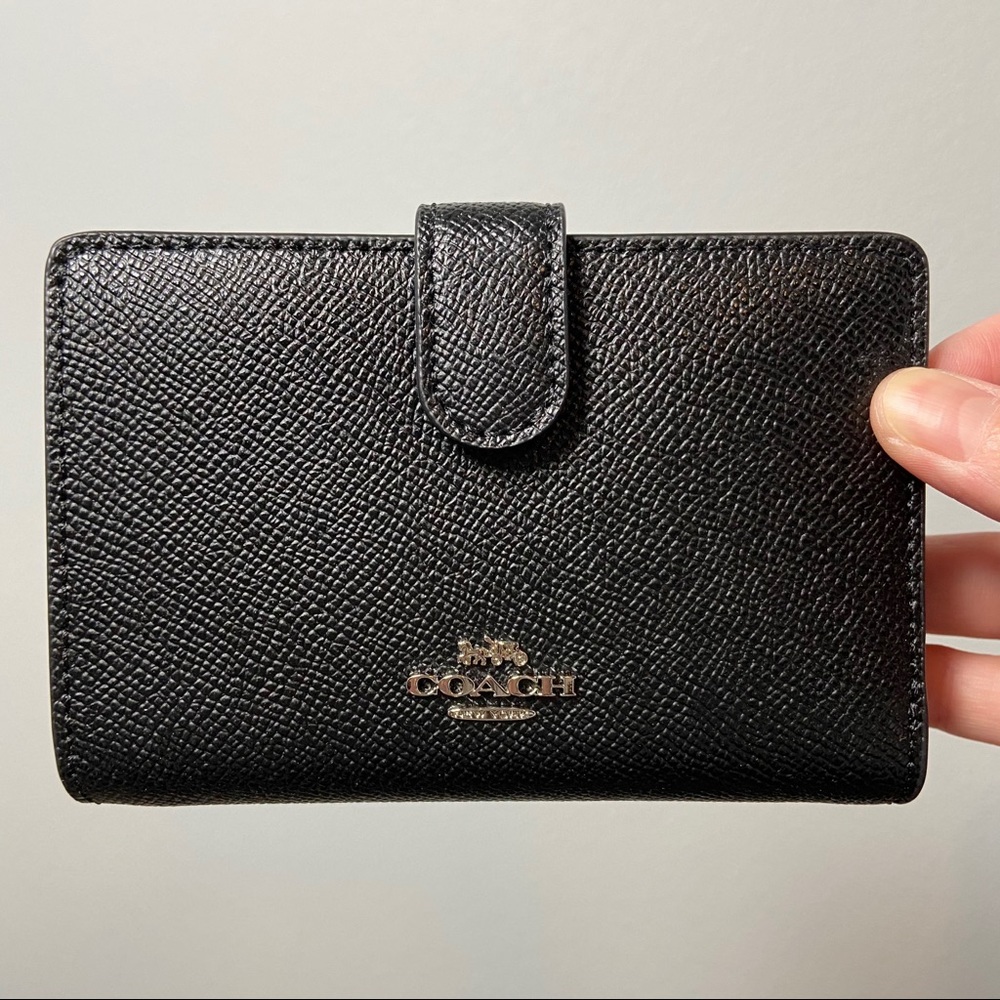 Coach Leather Medium Corn Zip Wallet Black
